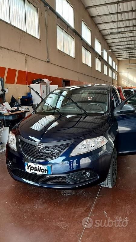 Usata Lancia Ypsilon 2020 Blu Utilitaria