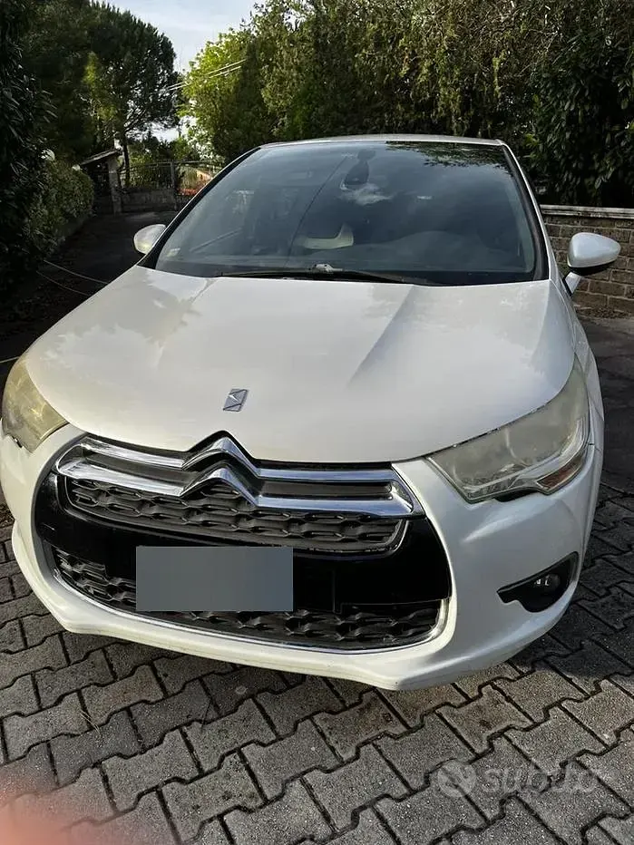 Usata Citroën DS4 111 CV (81 kW) 2012 Bianco Utilitaria