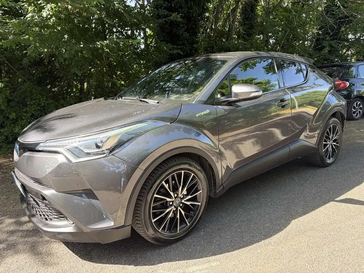Usata Toyota C-HR Lounge 98 CV (72 kW) 2018 Grigio SUV