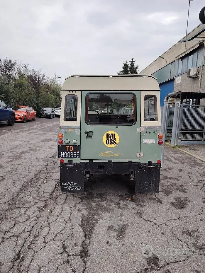 Usata Land Rover 88 1970 Verde SUV