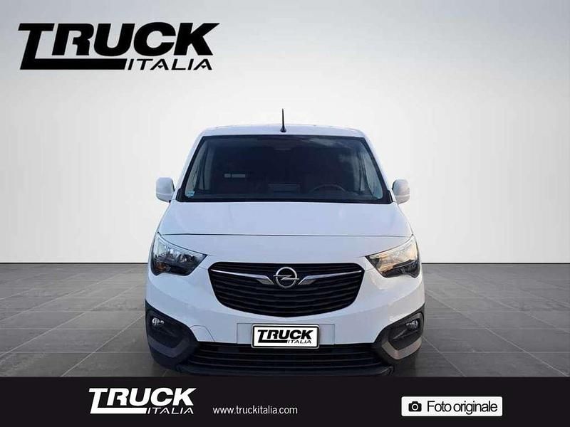Bianco Usata 2019 Opel Combo Edition Tre volumi | 9500 € (Buon prezzo) - Immagine 1/4