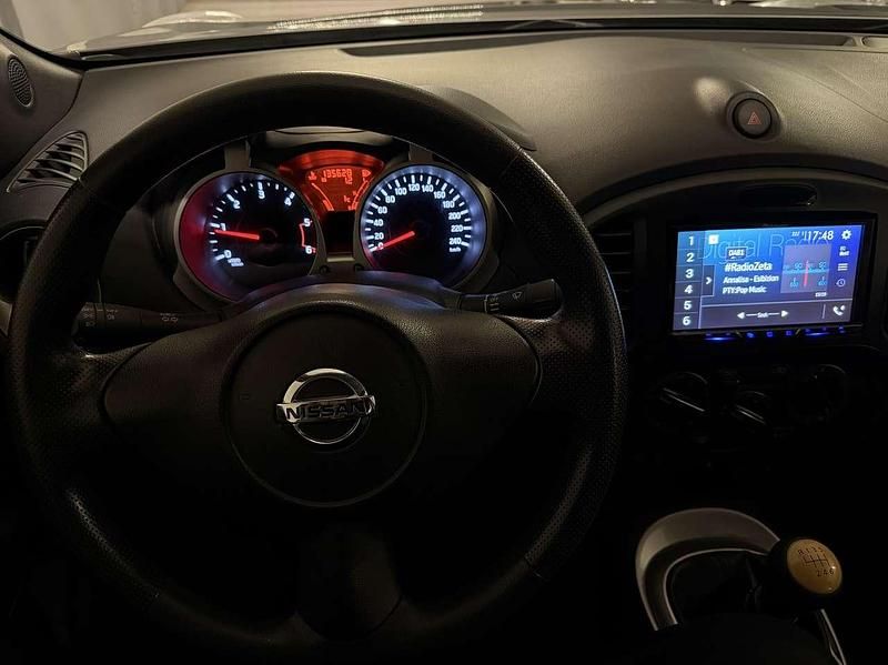 Usata Nissan Juke Tekna 110 CV (80 kW) 2011 Grigio SUV