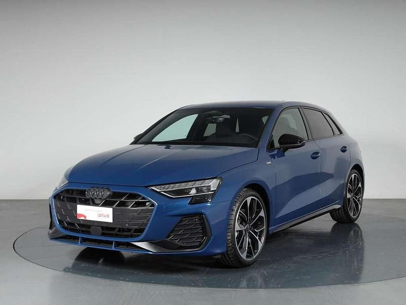 Nuova Audi A3 S-Line 150 CV (110 kW) 2026 Blu ascari metallizzato Berlina