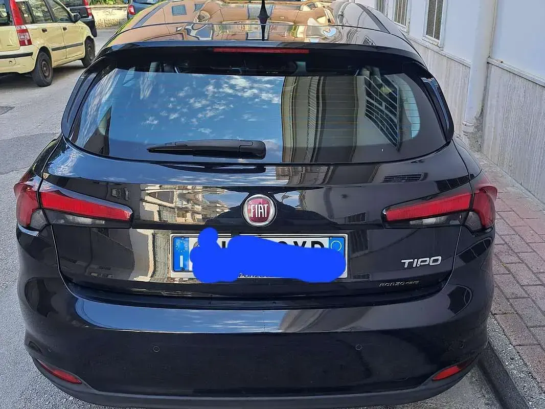 Usata Fiat Tipo Easy 95 CV (69 kW) 2018 Nero Berlina