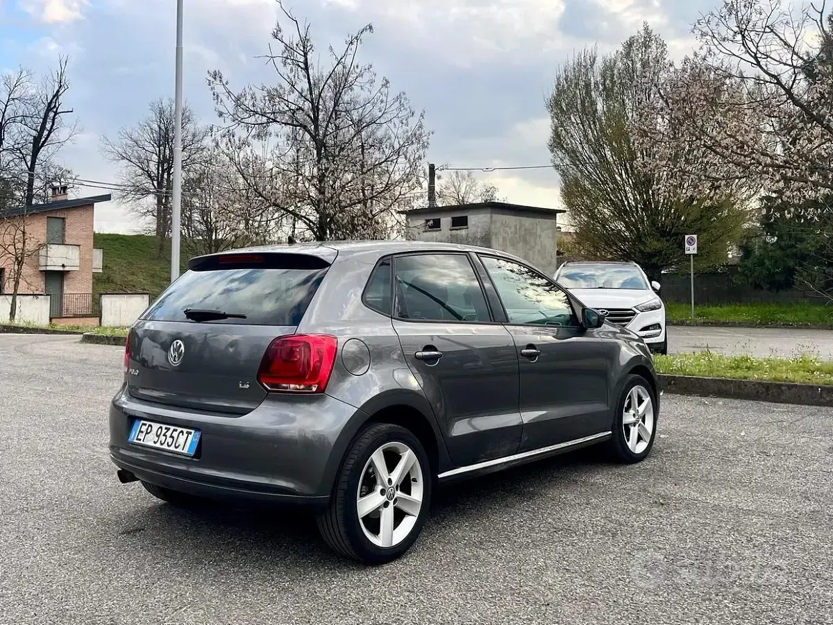 Brugt VW Polo Highline 85 HK (62 kW) 2013 Grå Hatchback