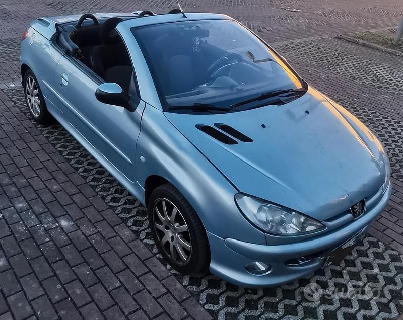 Usata Peugeot 206 CC 2004 Cabrio