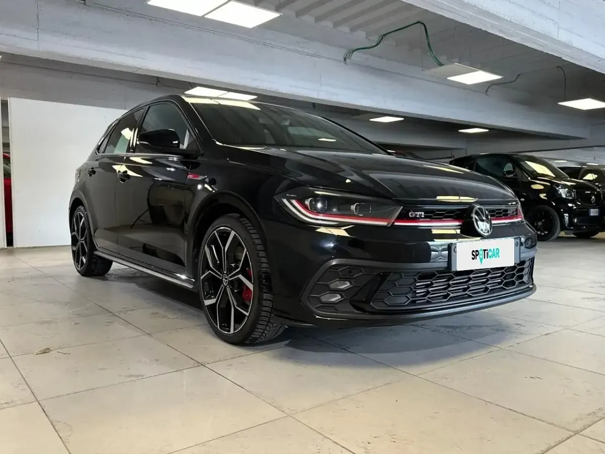 Usata VW Polo GTI 207 CV (152 kW) 2022 Nero Utilitaria