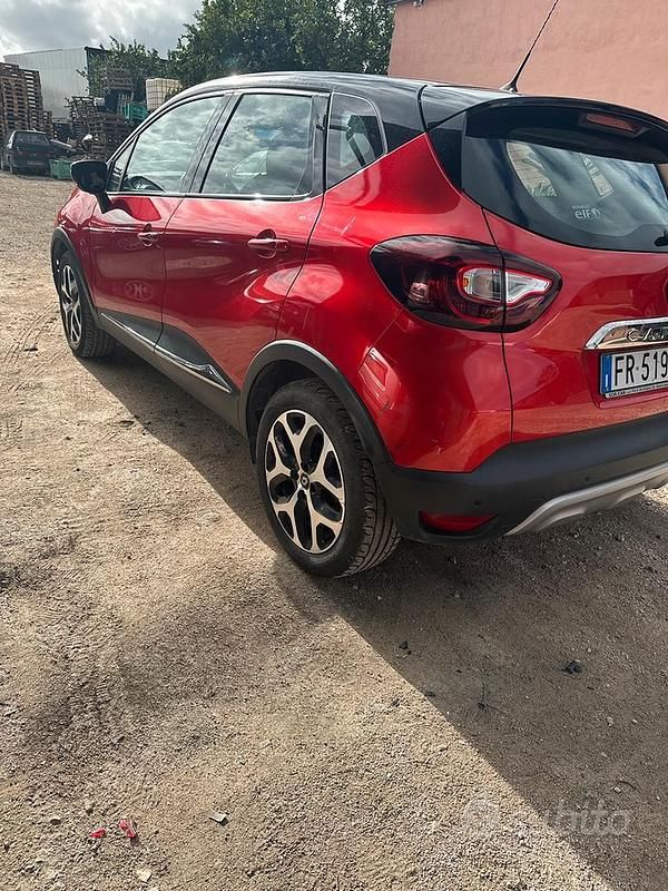 Usata Renault Captur 2018 Rosso SUV