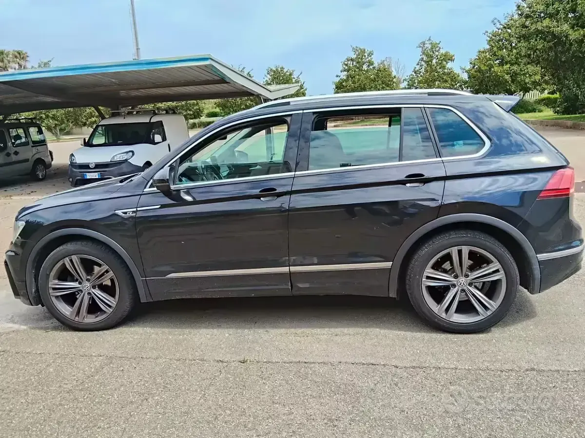Usata VW Tiguan 116 CV (85 kW) 2018 Nero SUV