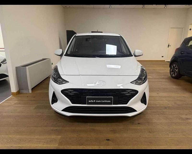 Usata Hyundai i10 Prime 67 CV (49 kW) 2024 Atlas white Utilitaria