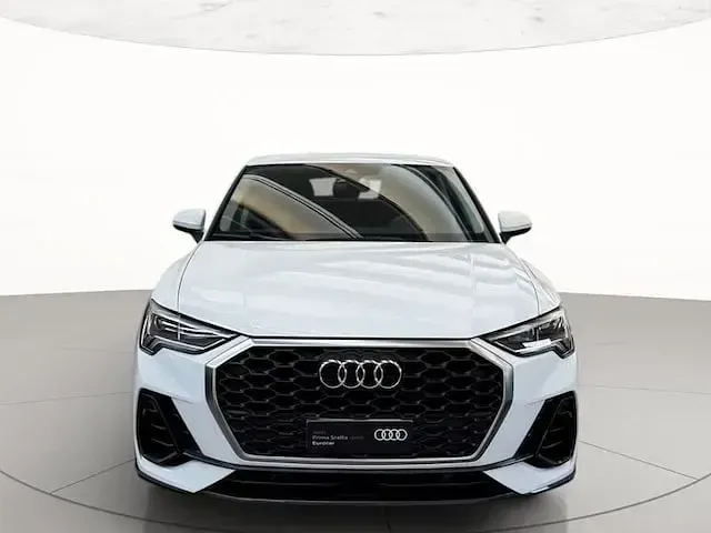 Usata Audi Q3 Sportback Business Plus 150 CV (110 kW) 2020 T9 bianco ibis SUV