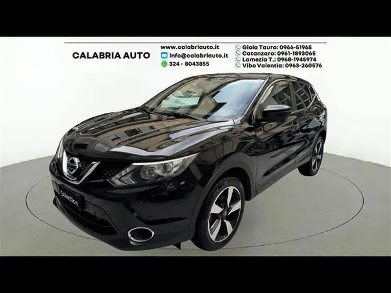 Usata Nissan Qashqai Acenta 110 CV (80 kW) 2015 Nero(met.) SUV