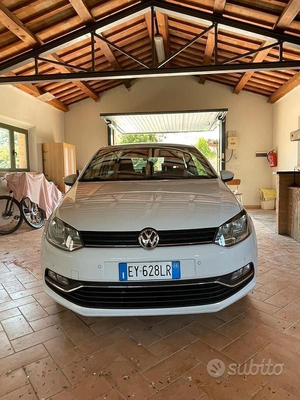 Usata VW Polo 85 CV (62 kW) 2015 Bianco Utilitaria