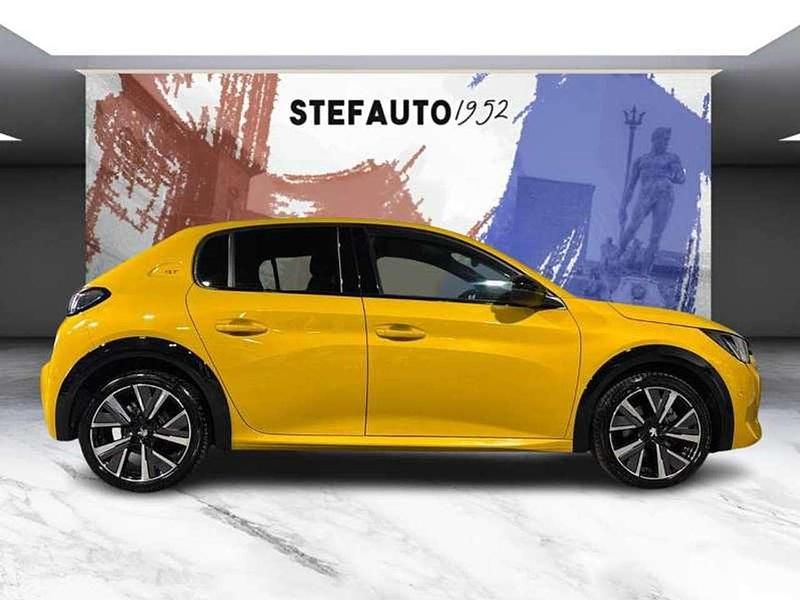 Usata Peugeot 208 GT 101 CV (74 kW) 2022 Giallo Utilitaria
