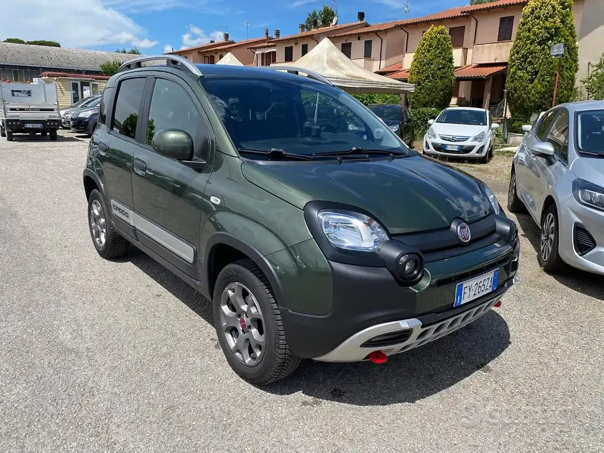Usata Fiat Panda Cross Cross 84 CV (61 kW) 2020 Verde Utilitaria