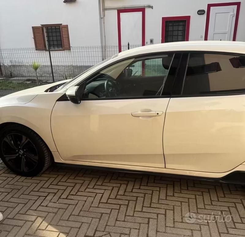 Usata Honda Civic 2018 Bianco Berlina