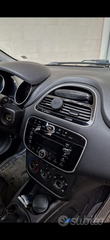 Usata Fiat Grande Punto Street 77 CV (56 kW) 2014 Bianco Utilitaria