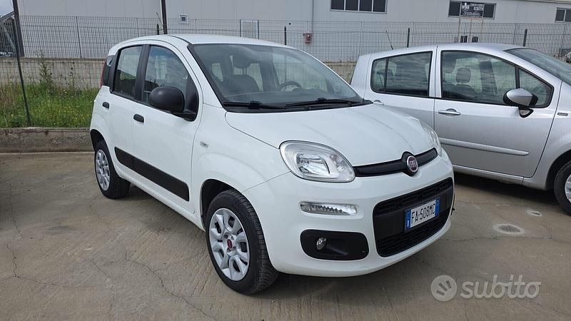 Usata Fiat Panda Pop 69 CV (50 kW) 2015 Bianco Utilitaria