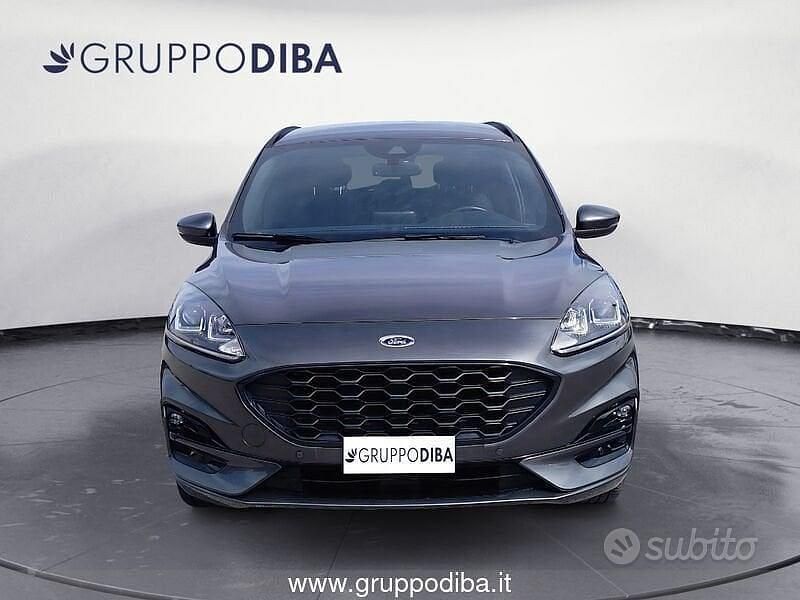 Usata Ford Kuga ST-Line 224 CV (164 kW) 2023 Blu SUV