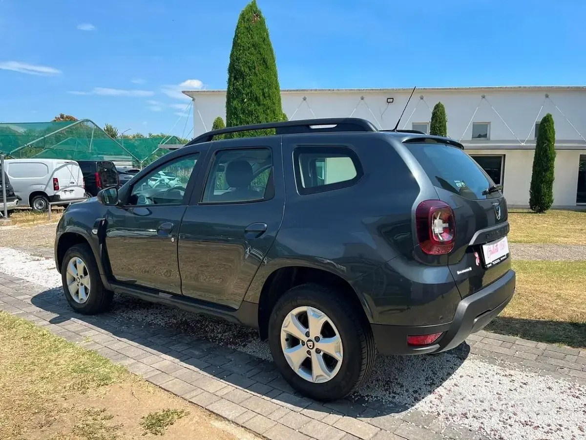 Usata Dacia Duster Comfort 116 CV (85 kW) 2018 Grigio scuro met SUV