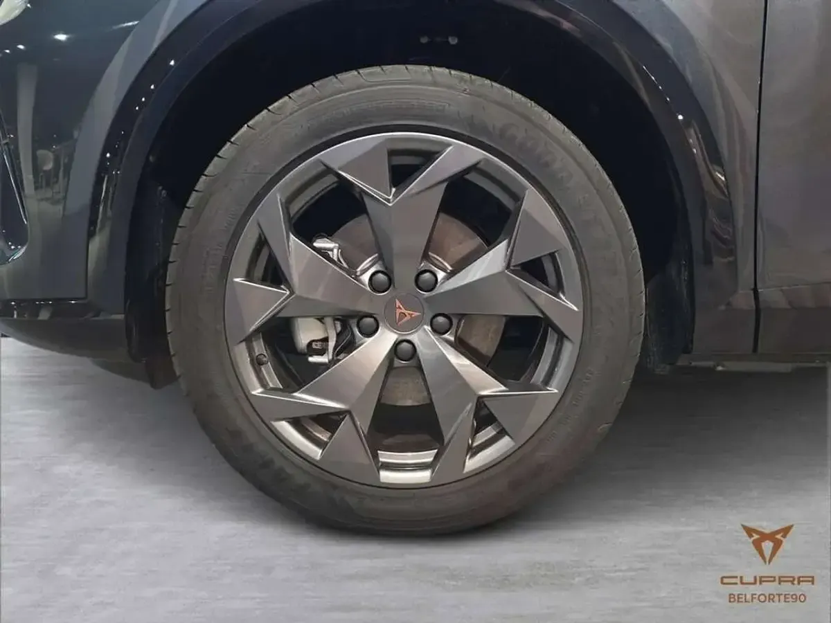 Usata Cupra Formentor 150 CV (110 kW) 2024 Midnight black SUV