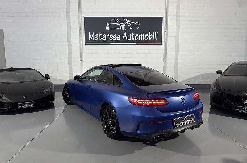 Begagnad Mercedes E53 AMG AMG 435 HK (319 kW) 2021 Blå Sportkupé