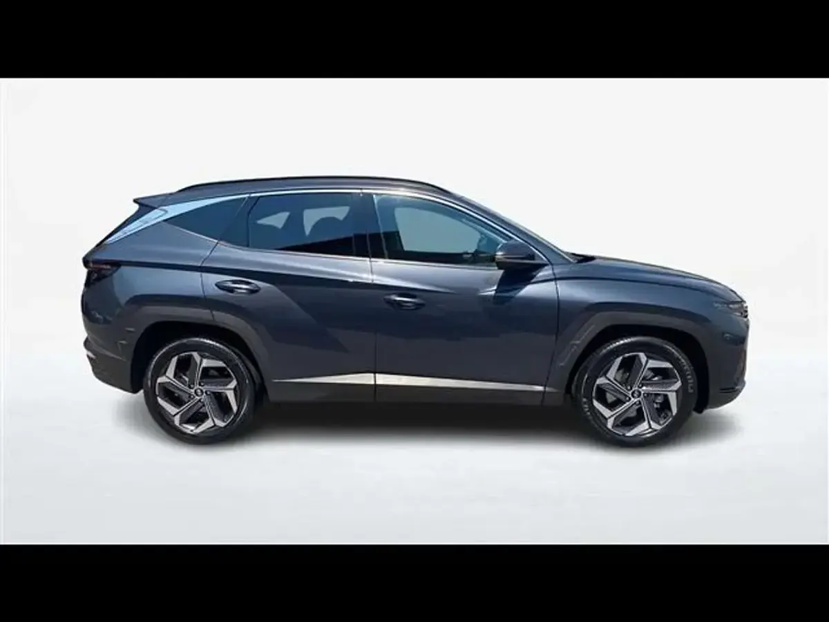 Usata Hyundai Tucson 230 CV (169 kW) 2023 Grigio scuro SUV