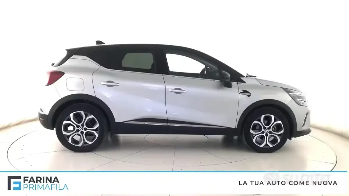 Usata Renault Captur Techno 94 CV (69 kW) 2022 Grigio SUV