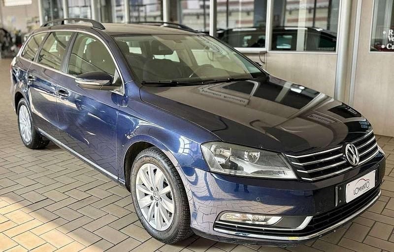 Usata VW Passat Comfortline 140 CV (102 kW) 2011 Blu/azzurro Station wagon
