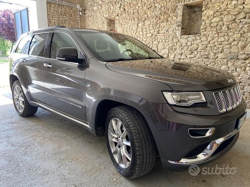 Usata Jeep Grand Cherokee 250 CV (183 kW) 2014 Grigio SUV