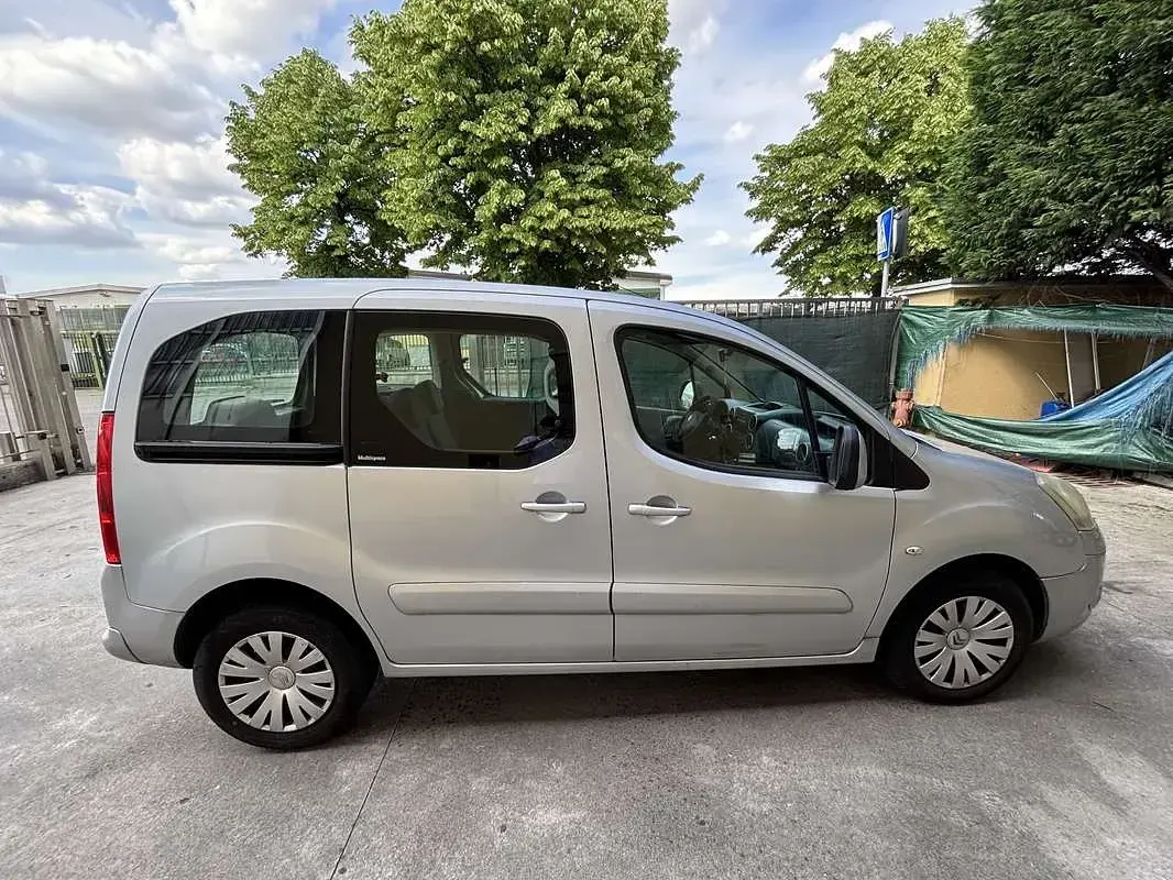 Usata Citroën Berlingo 92 CV (67 kW) 2012 Argento Monovolume