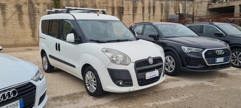Usata Fiat Doblò 134 CV (98 kW) 2011 Bianco Monovolume