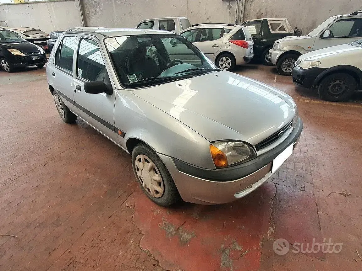 Usata Ford Fiesta 75 CV (55 kW) 2002 Utilitaria