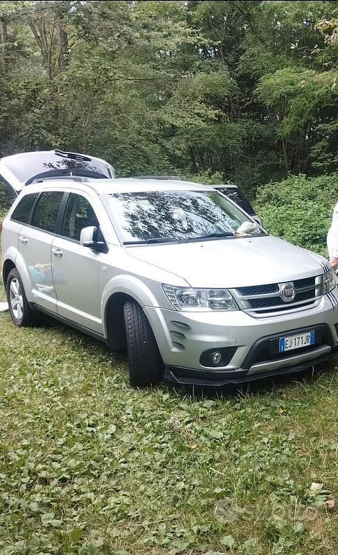 Grigio Usata 2011 Fiat Freemont SUV | 10.000 € (Molto cara) - Immagine 1/4