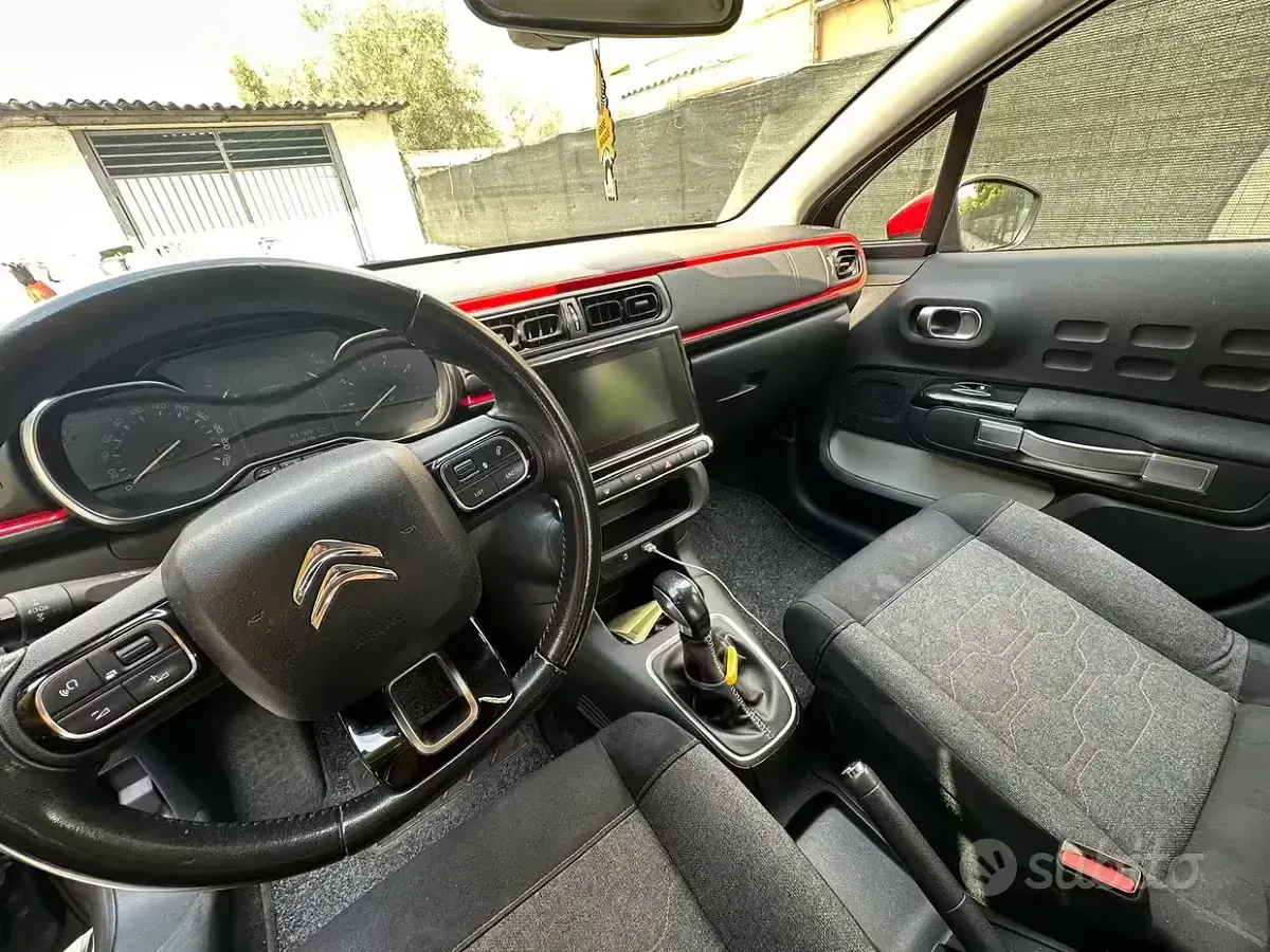 Usata Citroën C3 Shine 75 CV (55 kW) 2018 Grigio Utilitaria