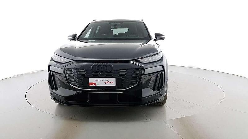 Usata Audi SQ6 e-tron Edition .1 380 kW (517 CV) 2024 Grigio SUV