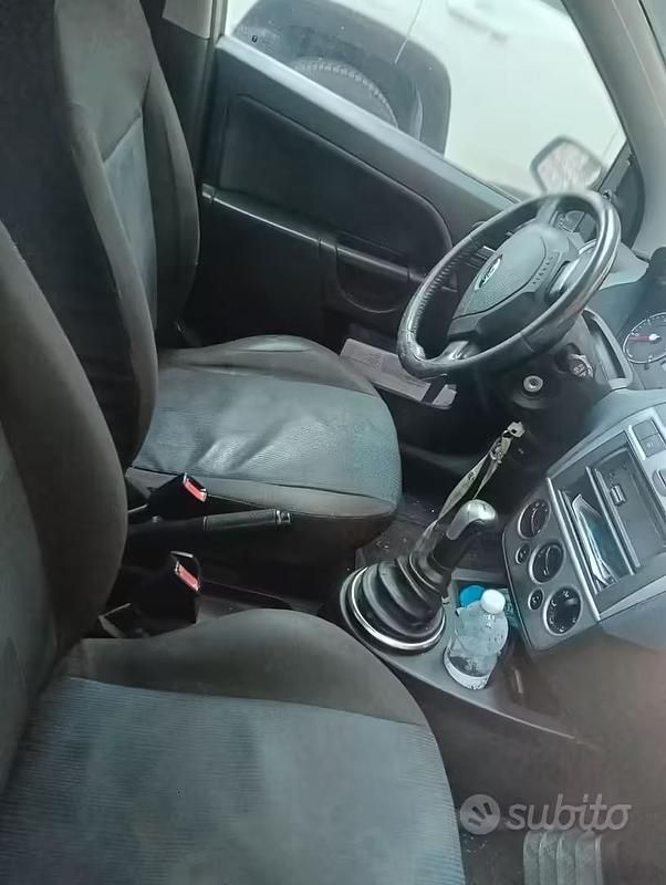 Usata Ford Fiesta 2007 Grigio Utilitaria