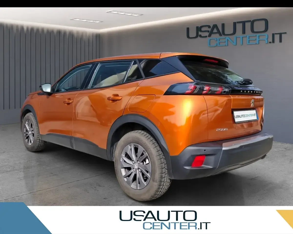Usata Peugeot 2008 Active 130 CV (95 kW) 2021 SUV