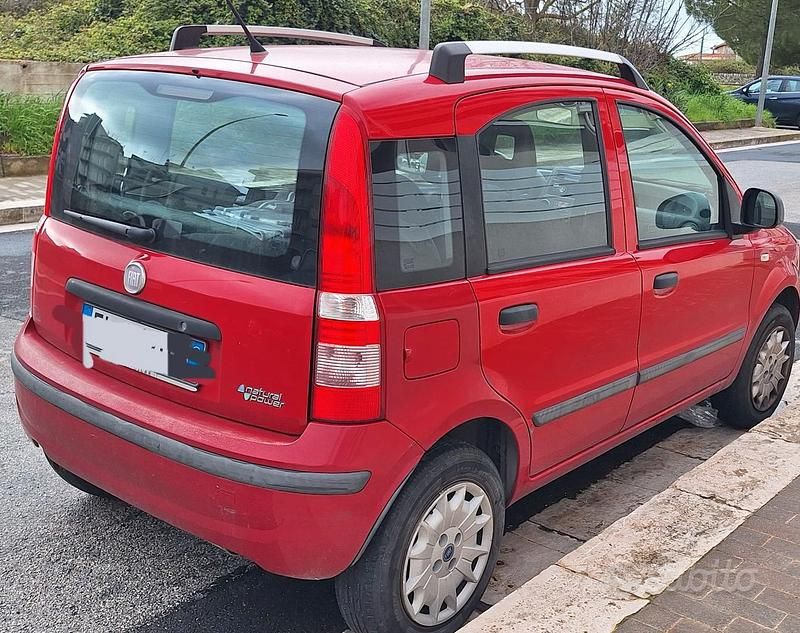 Usata Fiat Panda 77 CV (56 kW) 2012 Rosso Utilitaria
