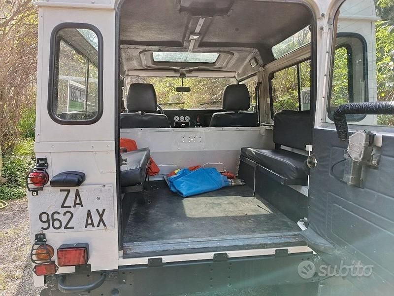 Usata Land Rover Defender 1996 Bianco SUV