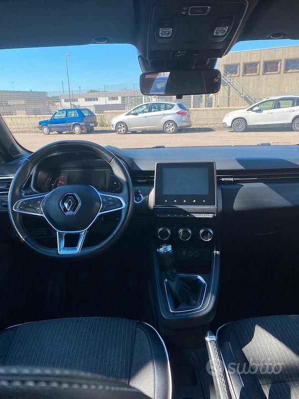Usata Renault Clio V Life 100 CV (73 kW) 2021 Bianco Berlina
