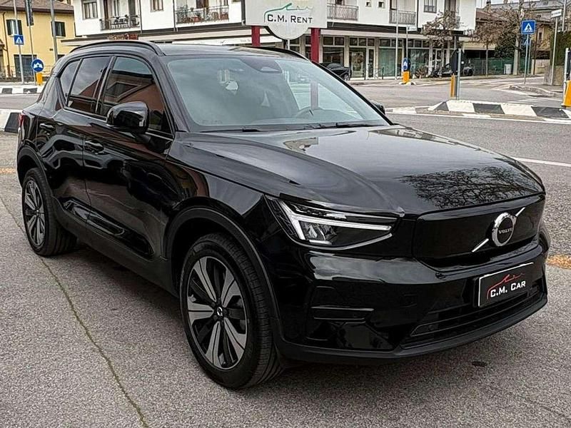 Usata Volvo XC40 Core 80 kW (109 CV) 2023 Nero SUV