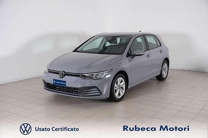 Usata VW Golf VIII Life 110 CV (80 kW) 2023 Grigio Utilitaria