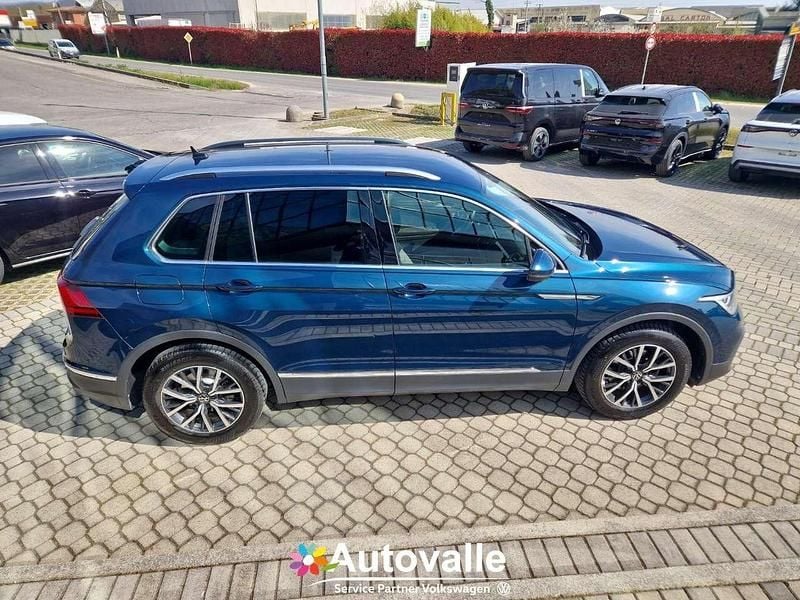 Usata VW Tiguan Life 150 CV (110 kW) 2021 Blu SUV