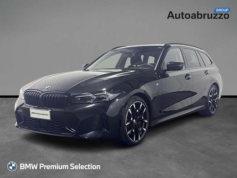 Usata BMW 320 M Sport 190 CV (139 kW) 2025 Black sapphire metallizzato Station wagon
