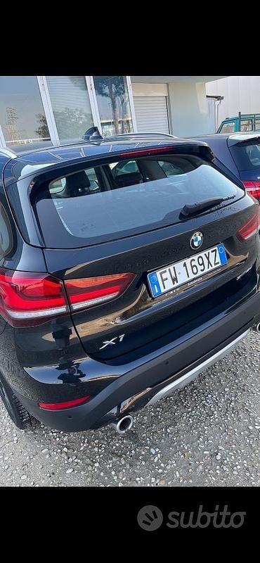 Usata BMW X1 150 CV (110 kW) 2019 Nero SUV