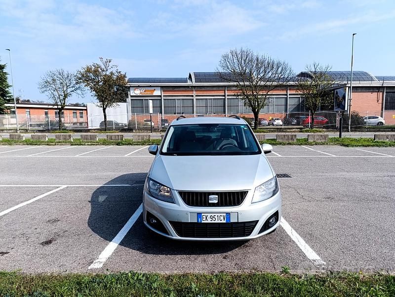 Usata Seat Alhambra Style 140 CV (102 kW) 2011 Argento Monovolume