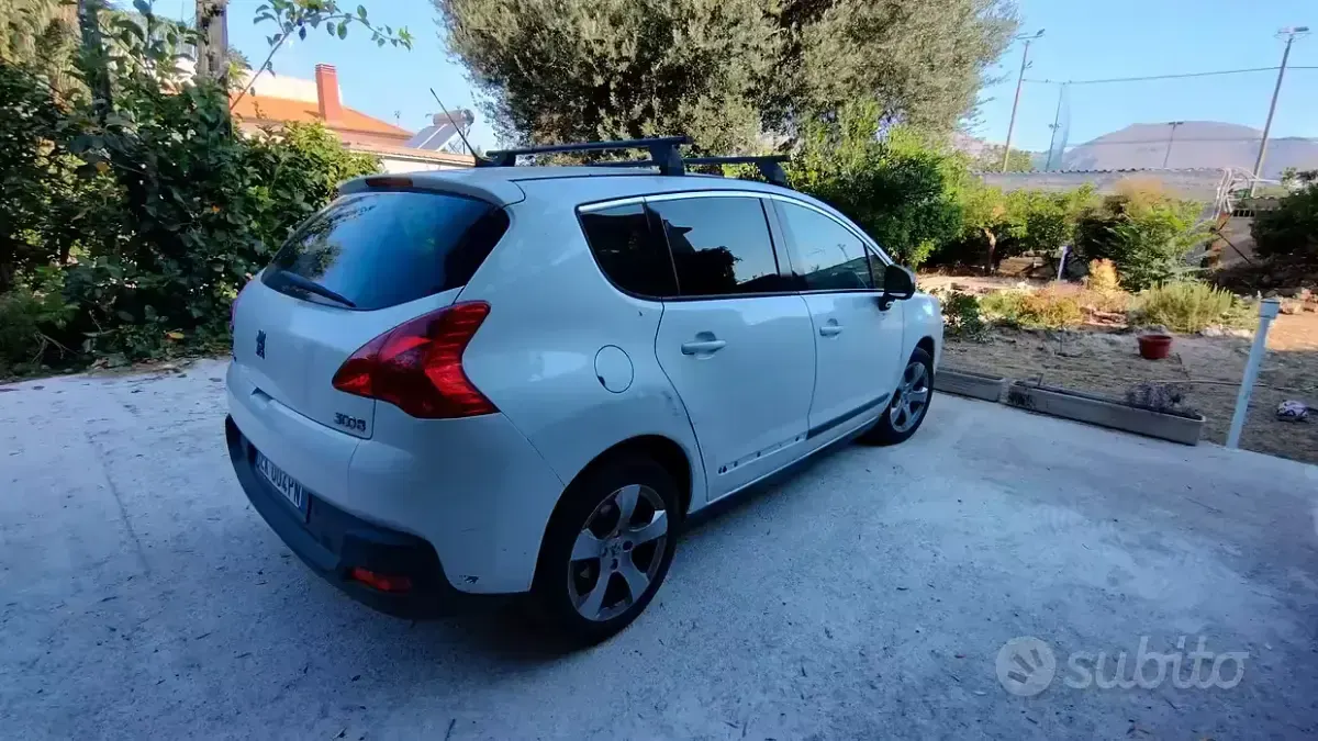 Usata Peugeot 3008 Business-Line 112 CV (82 kW) 2012 Bianco Station wagon