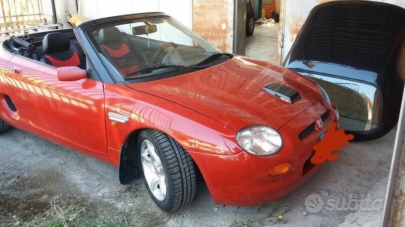 Usata MG F 146 CV (107 kW) 1998 Rosso Cabrio