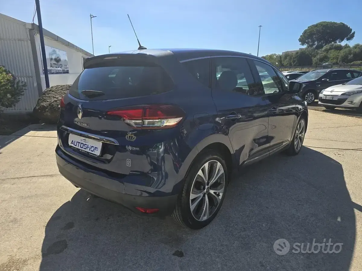 Usata Renault Scénic 110 CV (80 kW) 2017 Blu Monovolume